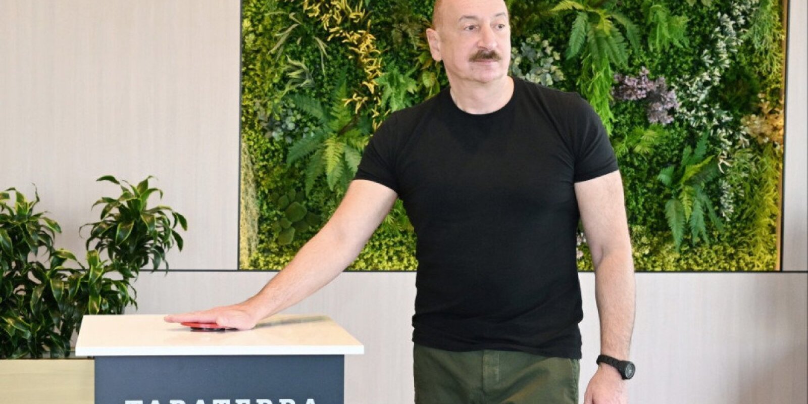 Prezident tütün məmulatlarının istehsalı müəssisəsinin açılışında iştirak edib